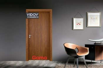 Интериорна врата Gama модел 210 в цвят златен дъб